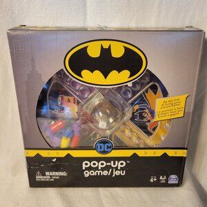 DC Batman Pop-up Game Board.  ---ITEM #1626